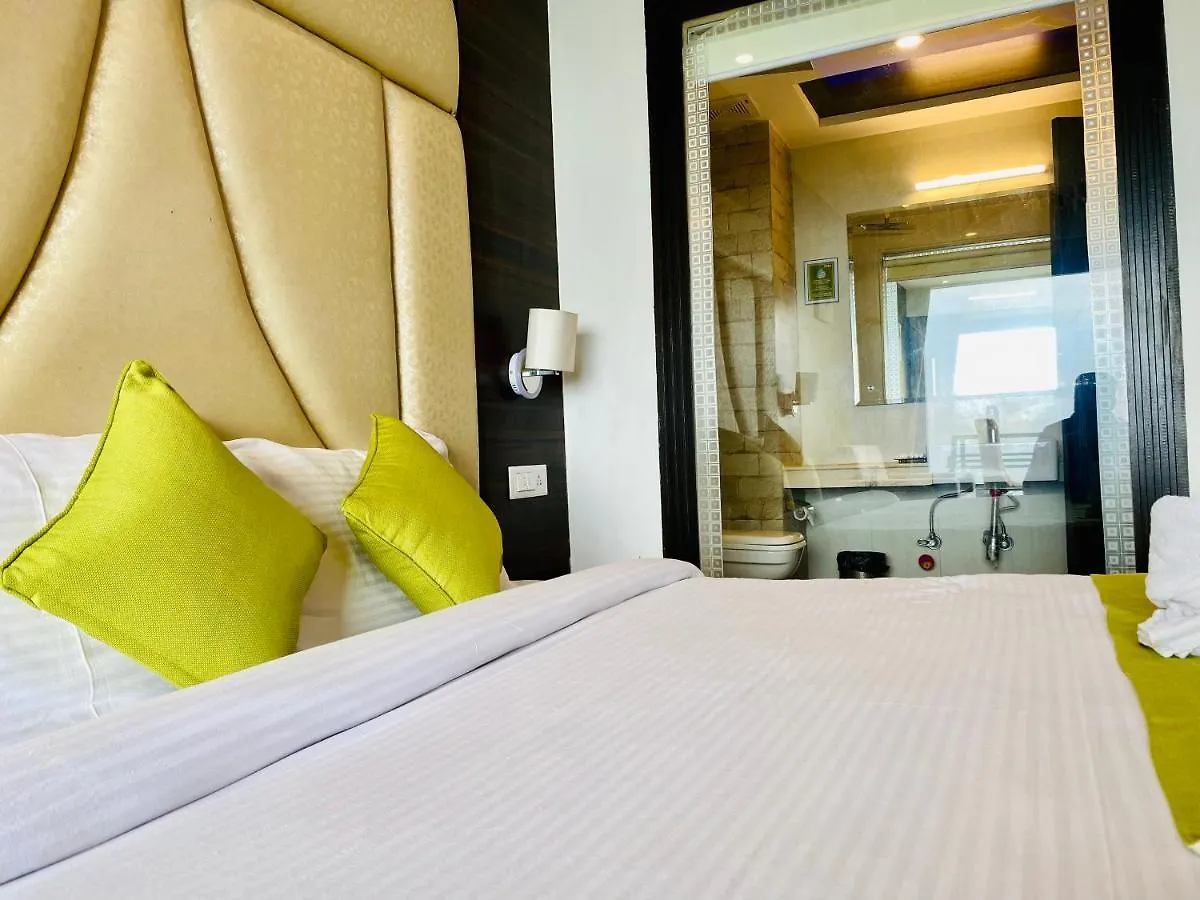 An Resort Mashobra II Forest-Mountain View Rooms Shimla Apartment